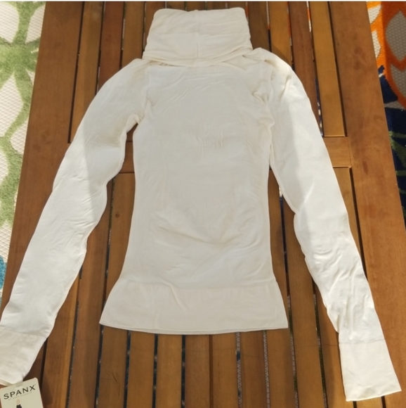 SPANX Classic Turtleneck - Picture 3 of 7